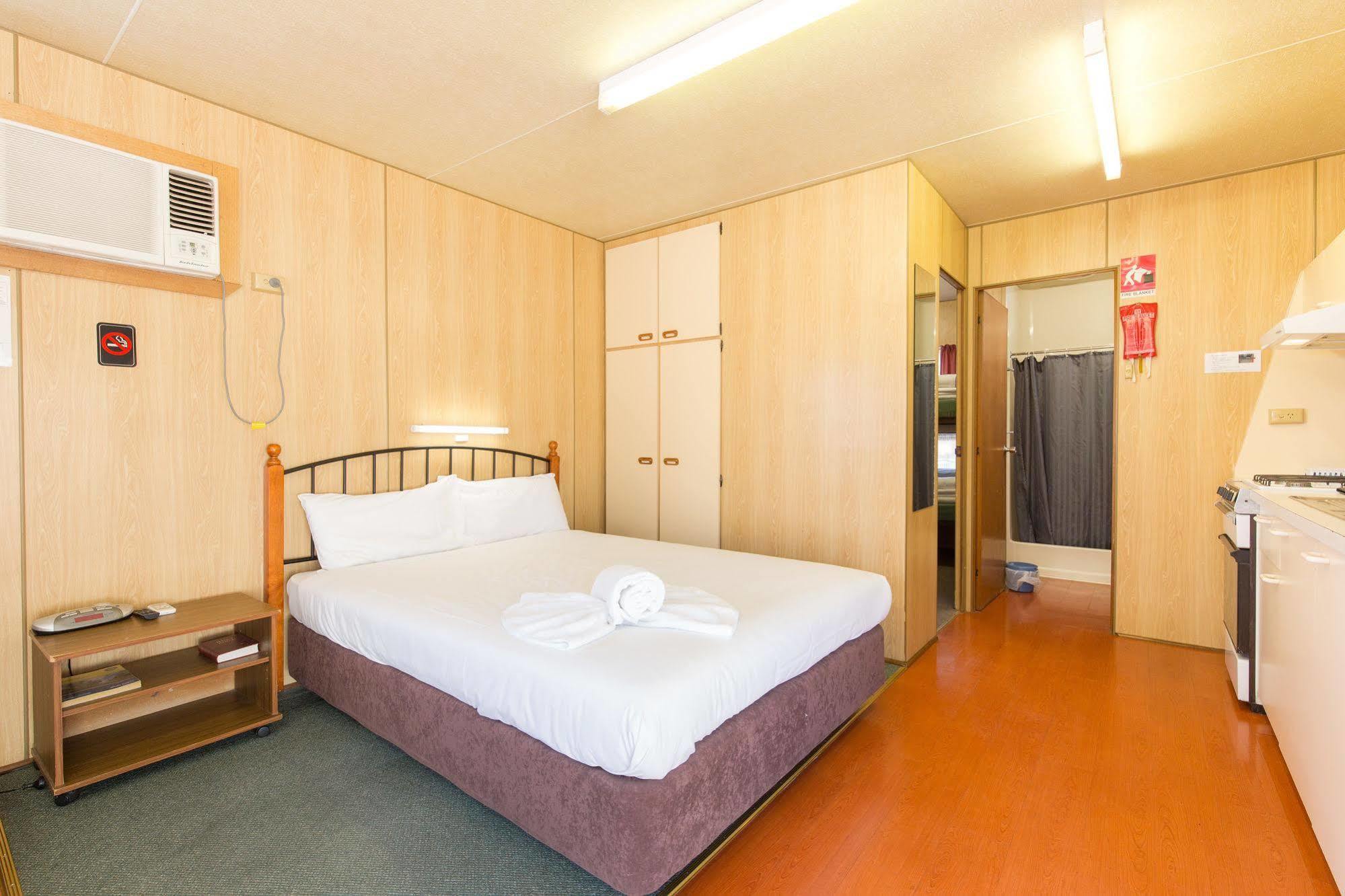 Nrma Mildura Riverside Holiday Park Экстерьер фото